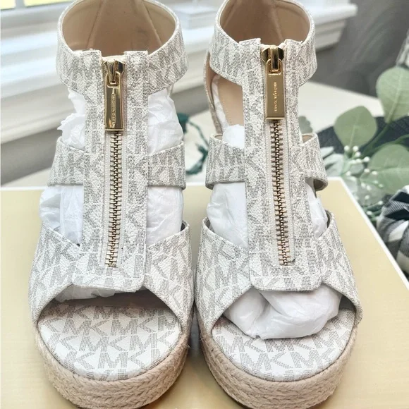 Michael Kors Wedge Sandals💛NWT💛 - Picture 4 of 11